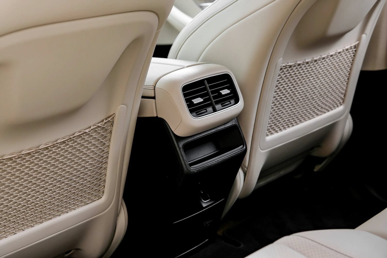 Used 2021 Mercedes-Benz GLE 350 w/ Premium Package image 46