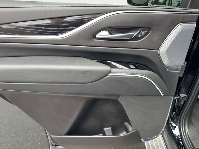 Certified 2022 Cadillac Escalade Sport w/ Touring Package image 9