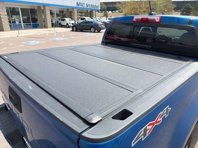 Used 2022 Chevrolet Colorado LT w/ LT Convenience Package AWD/4WD image 8