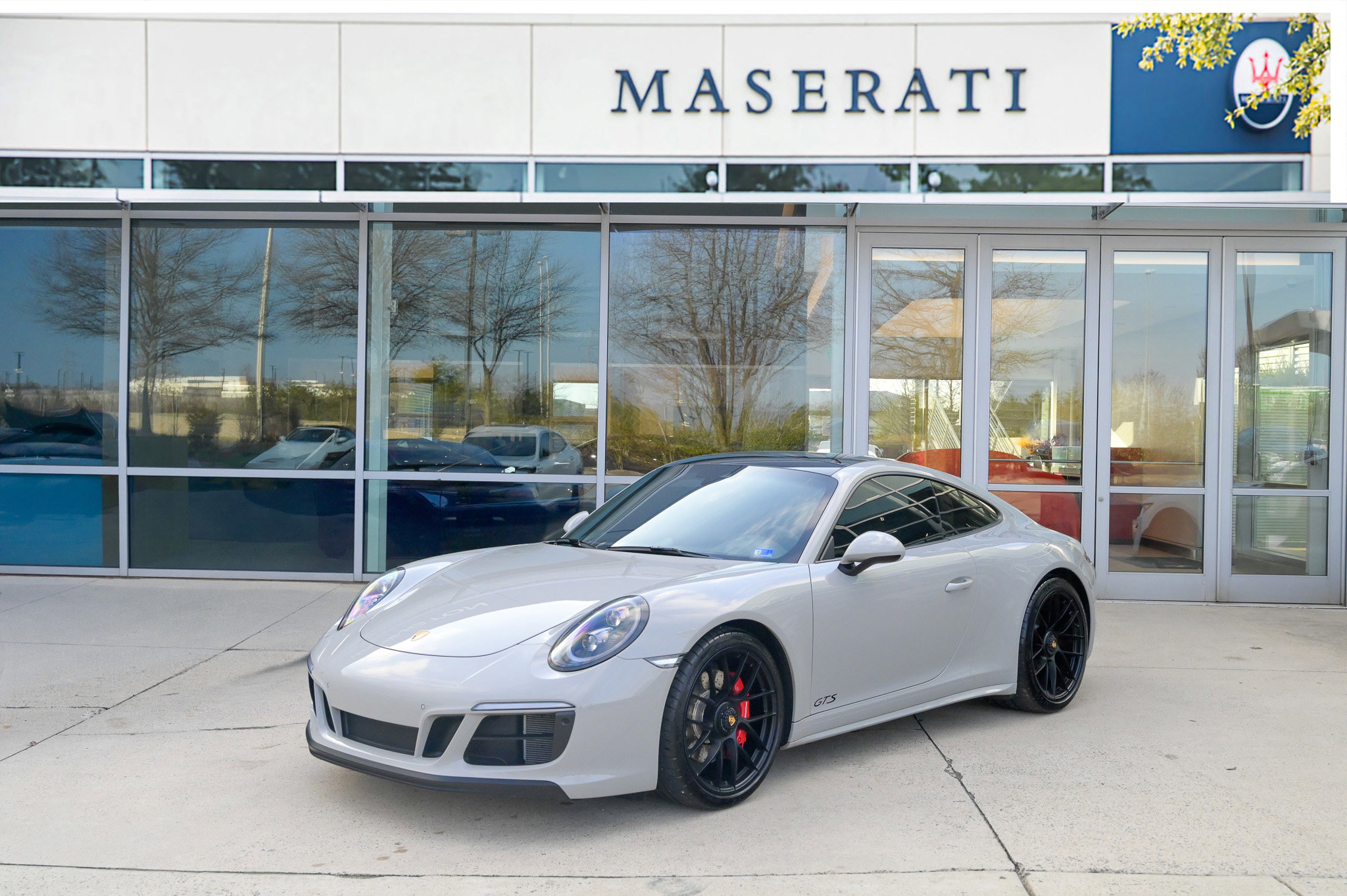Used 2019 Porsche 911 Carrera GTS image 1