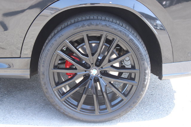 Used 2024 BMW X6 xDrive40i w/ M Sport Professional Package AWD/4WD image 8