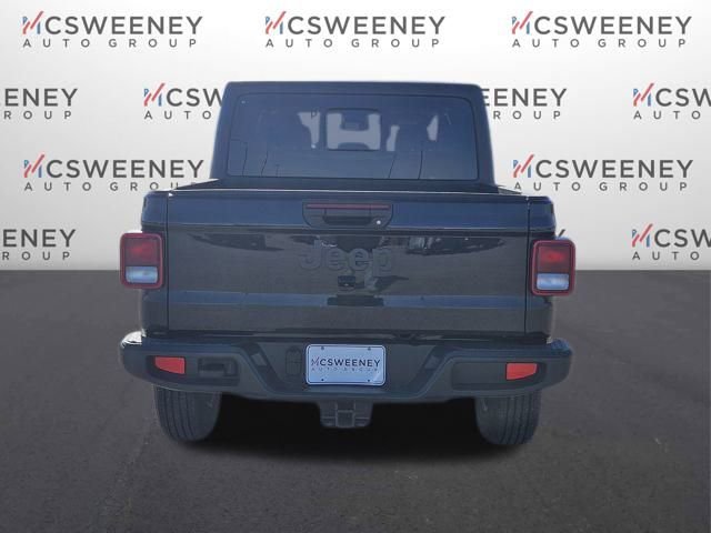 Used 2025 Jeep Gladiator Sport image 4