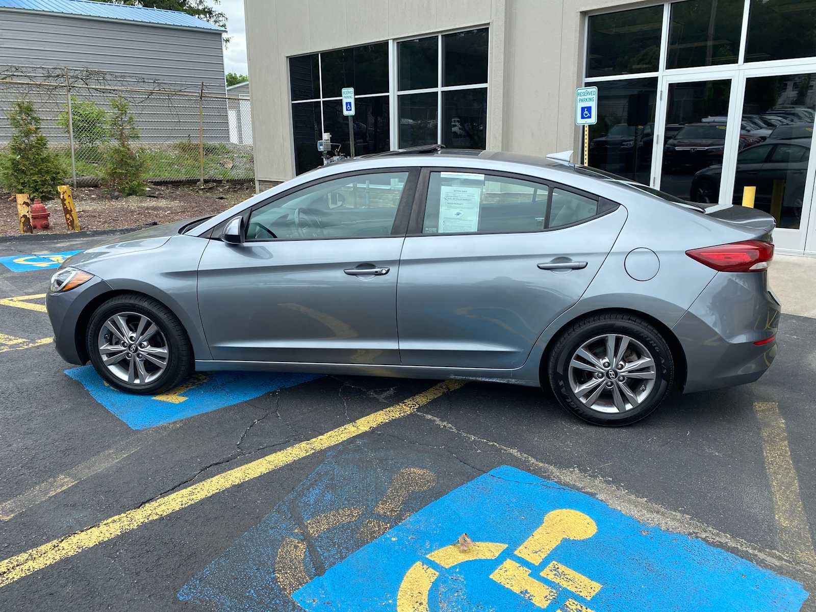 Used 2018 Hyundai Elantra Value Edition w/ Cargo Package FWD image 5