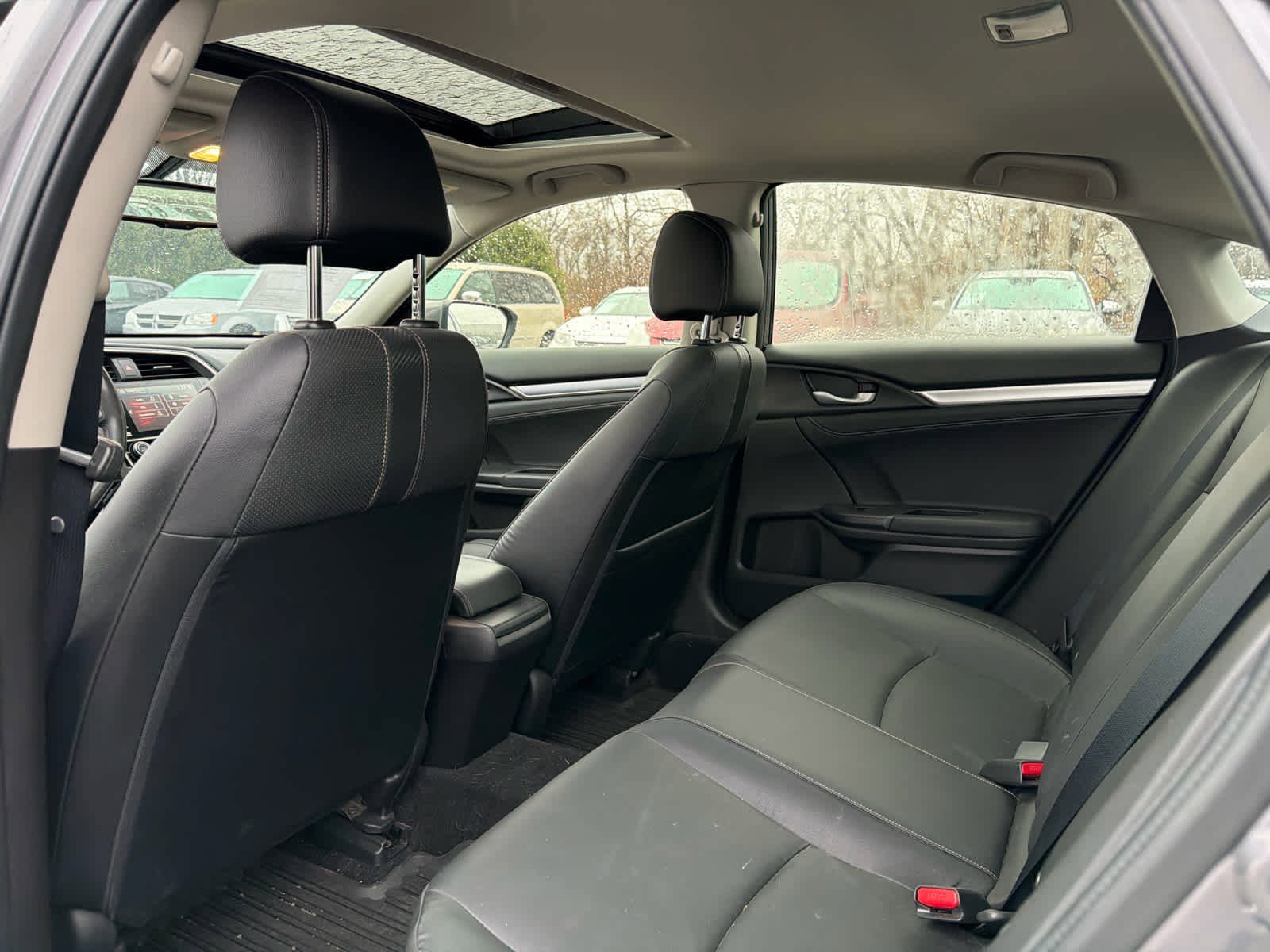 Used 2018 Honda Civic EX-L image 6