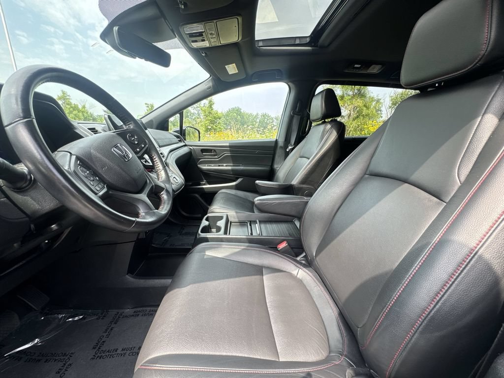 Used 2023 Honda Odyssey Sport image 13