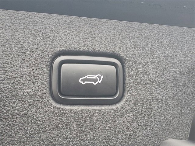 Used 2025 Kia Sportage X-Line w/ Premium Package image 8