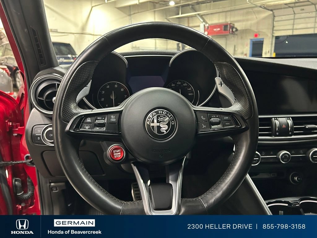 Used 2023 Alfa Romeo Giulia Veloce RWD image 16