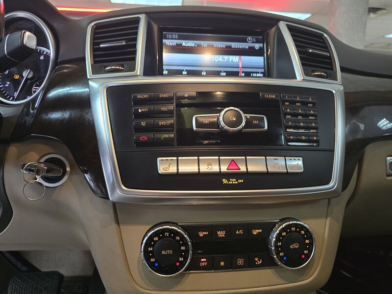 Used 2015 Mercedes-Benz ML 350 2WD w/ Premium 1 Package image 21