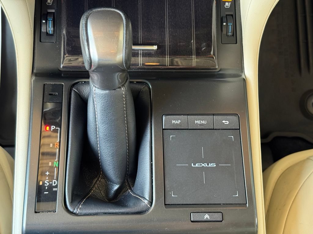 Used 2022 Lexus GX 460 Luxury w/ Accessory Package AWD/4WD image 34