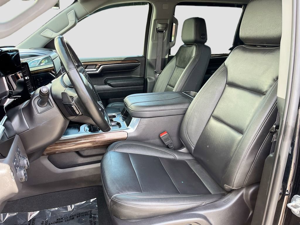 Used 2024 Chevrolet Silverado 1500 LT Trail Boss w/ Convenience Package II AWD/4WD image 22