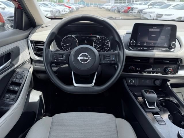 Used 2022 Nissan Rogue SV AWD/4WD image 25