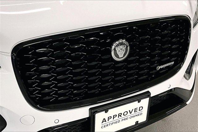 Used 2025 Jaguar F-PACE R-Dynamic S image 31