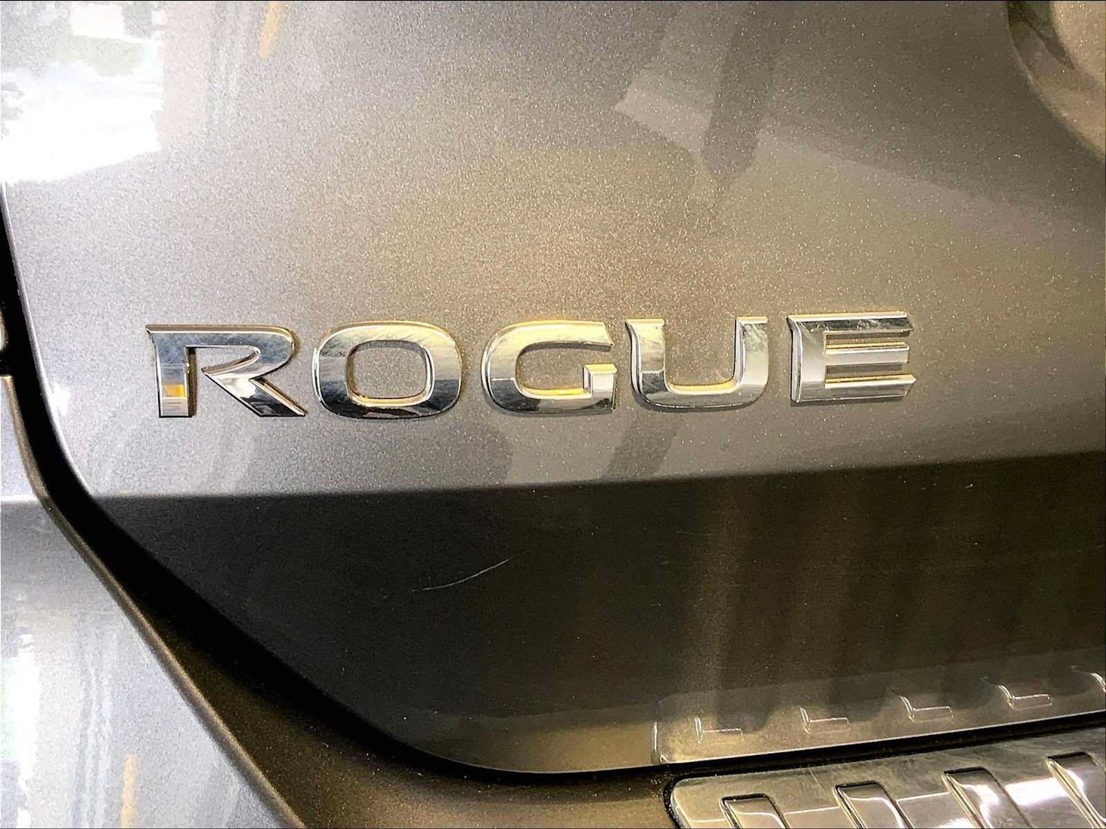 Used 2019 Nissan Rogue SV AWD/4WD image 35