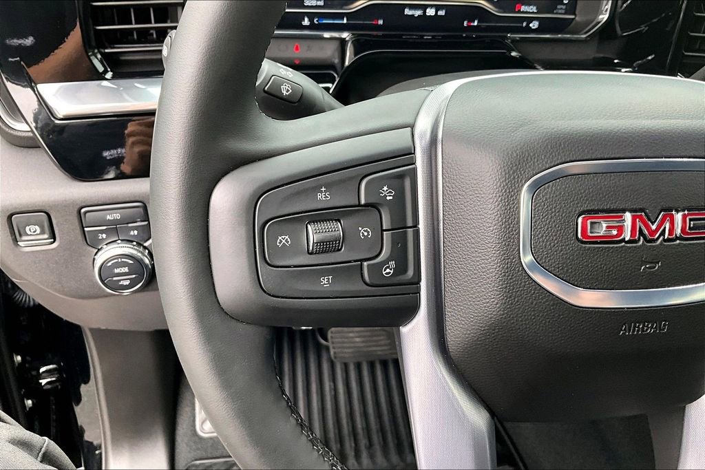 Used 2025 GMC Sierra 1500 Elevation image 24