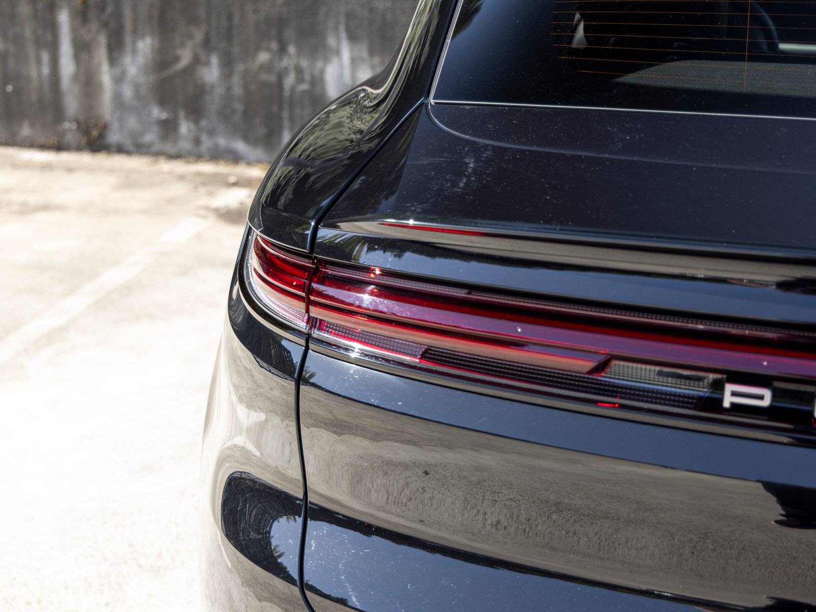 Used 2024 Porsche Cayenne Coupe AWD/4WD image 21