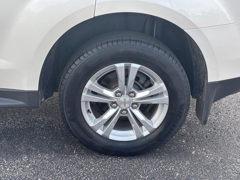 Certified 2015 Chevrolet Equinox LT w/ Driver Convenience Package image 9