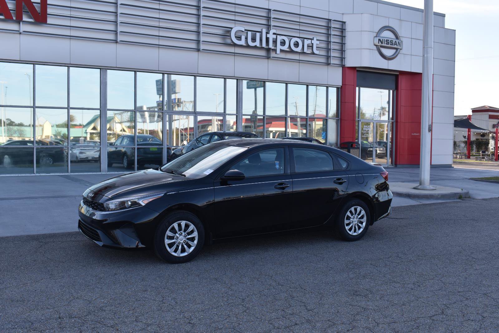 Used 2024 Kia Forte LX image 2