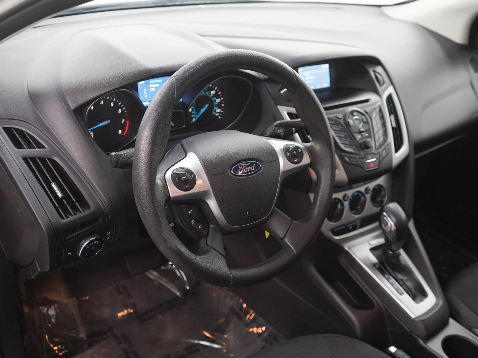 Used 2014 Ford Focus SE FWD image 20