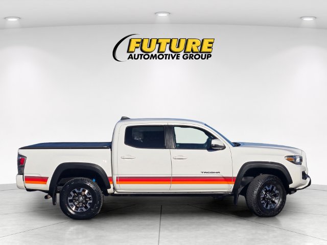 Used 2021 Toyota Tacoma TRD Off-Road w/ Technology Package AWD/4WD image 3