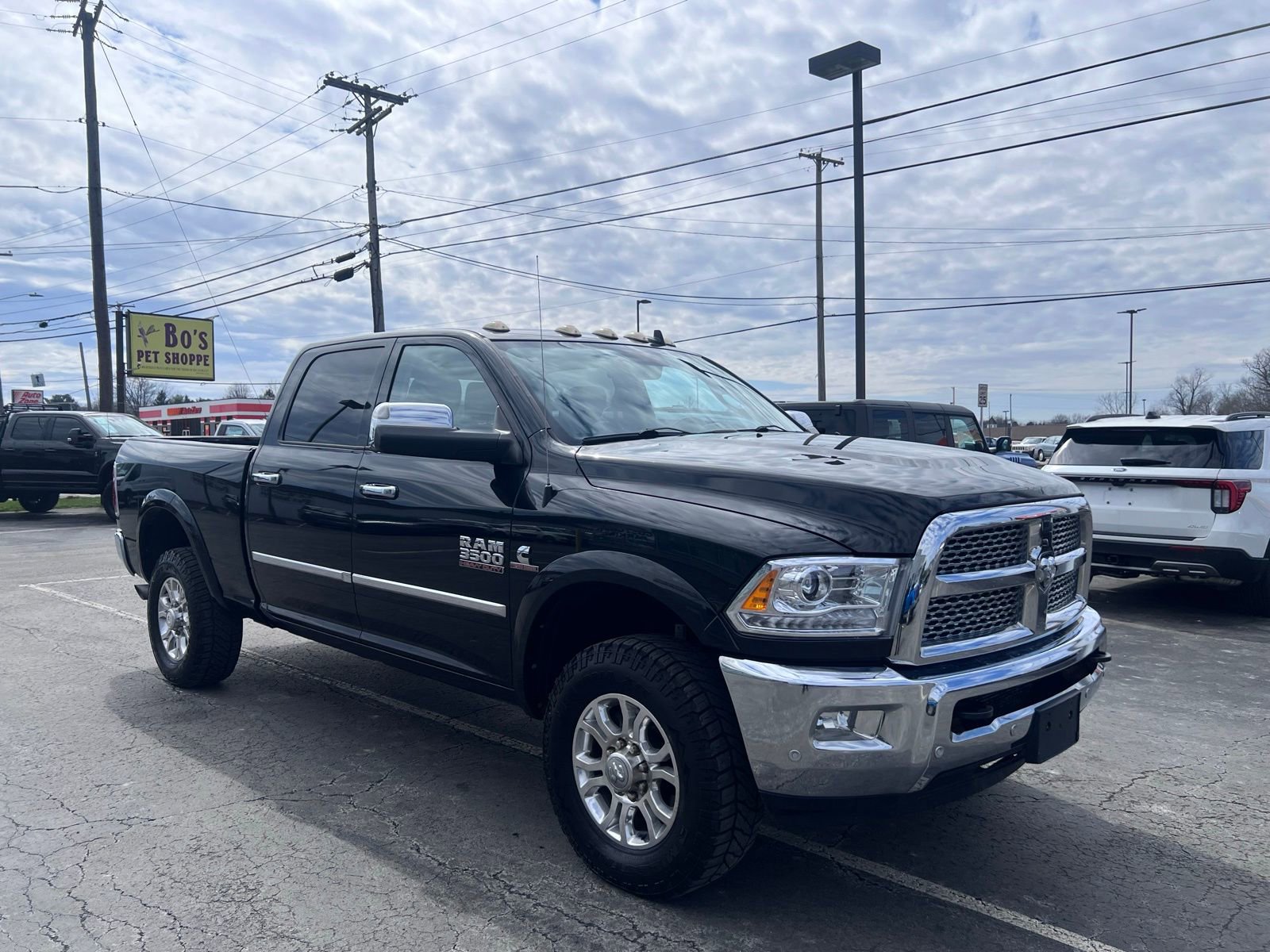 Used 2018 RAM 3500 Laramie image 9