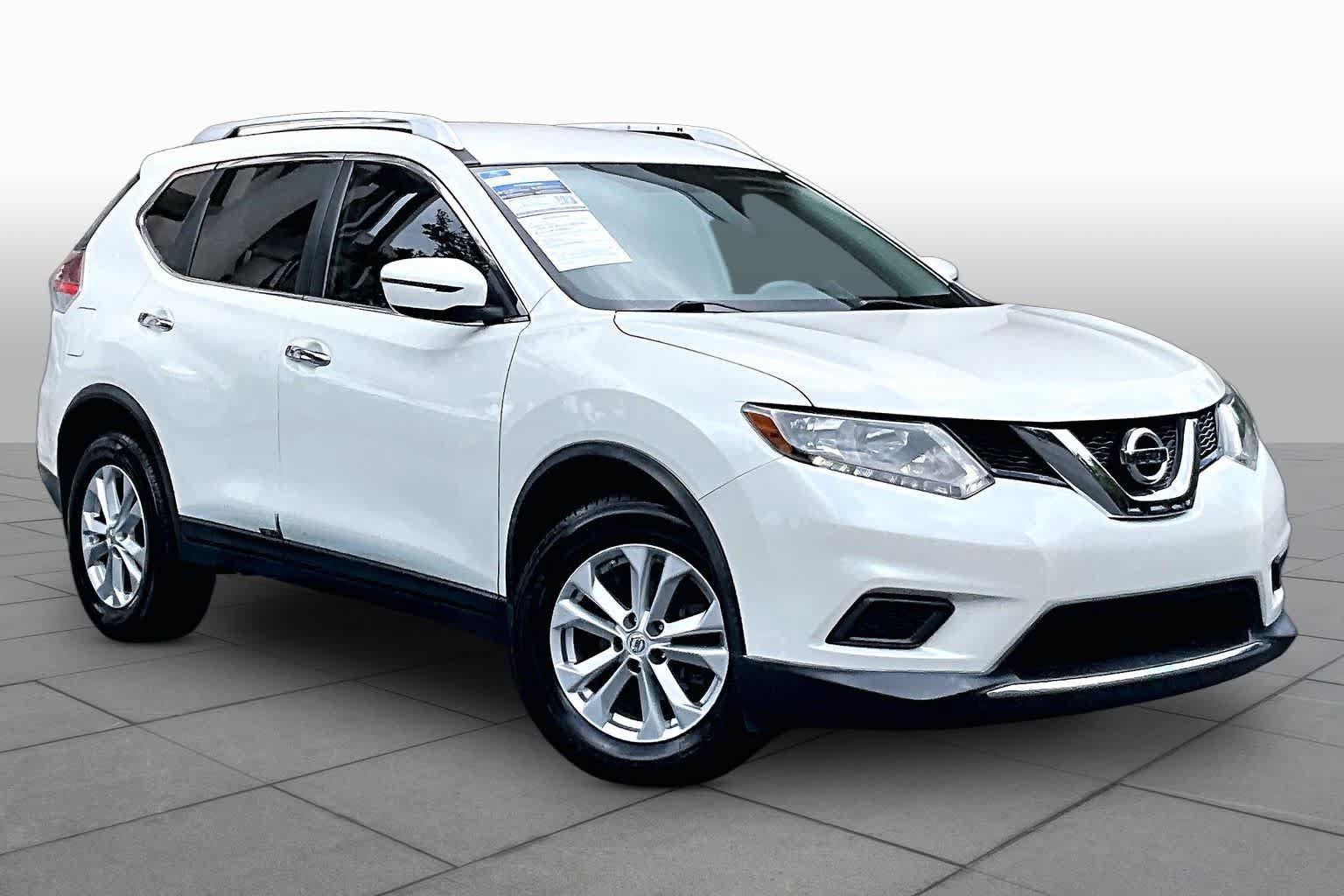 Used 2016 Nissan Rogue SV FWD image 3