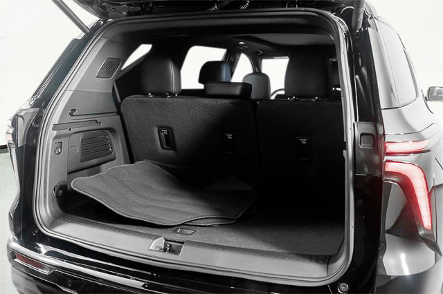 Used 2026 Chevrolet Traverse RS image 23