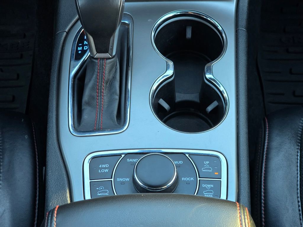 Used 2017 Jeep Grand Cherokee Trailhawk image 32