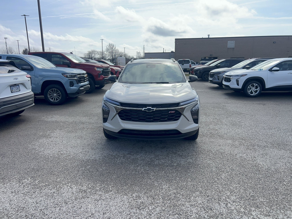 New 2026 Chevrolet Trax RS FWD image 2