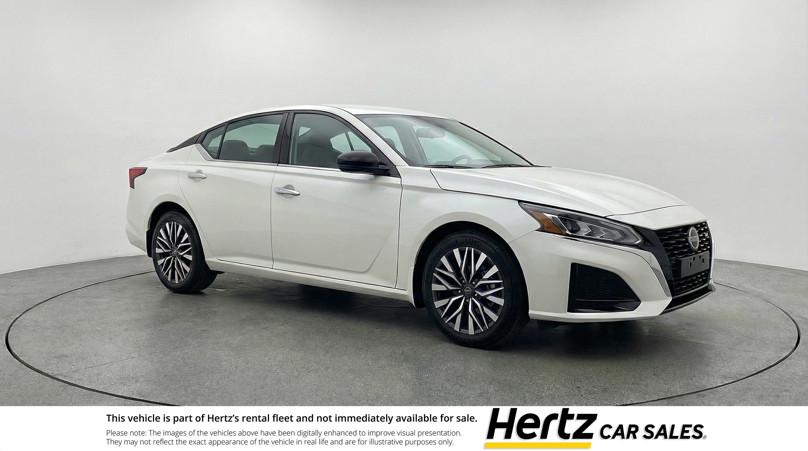 Used 2025 Nissan Altima 2.5 SV FWD image 1