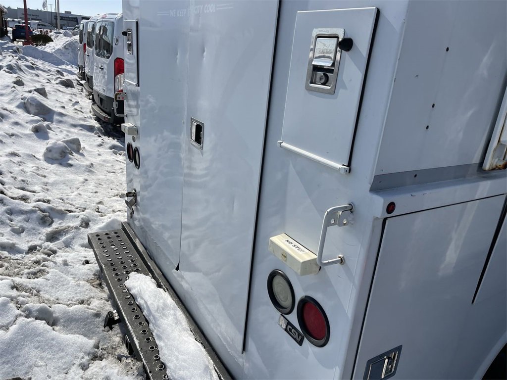 Used 2018 Ford Transit 350 138 w/ Premium Package image 10