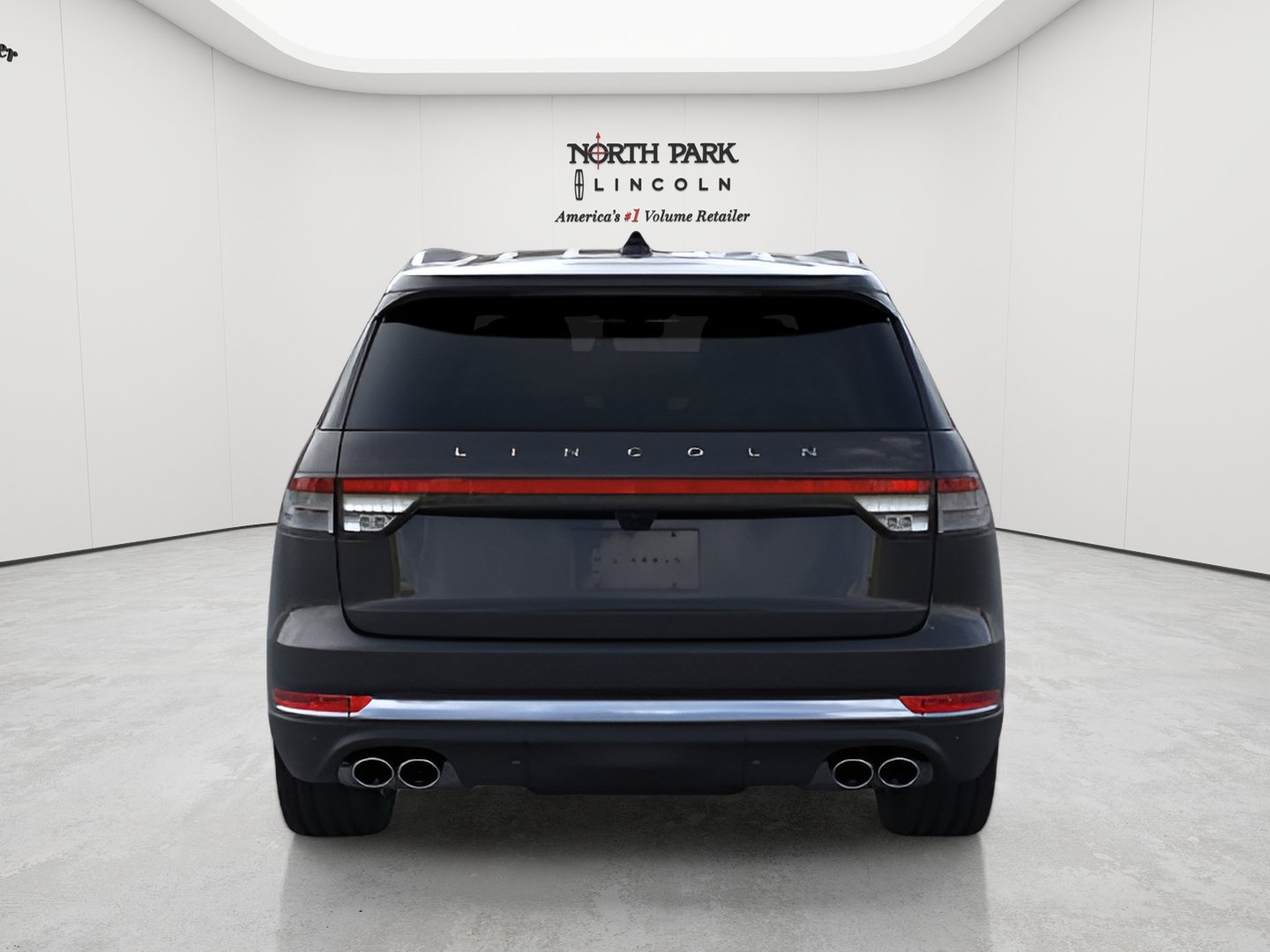 Used 2026 Lincoln Aviator 2WD image 4