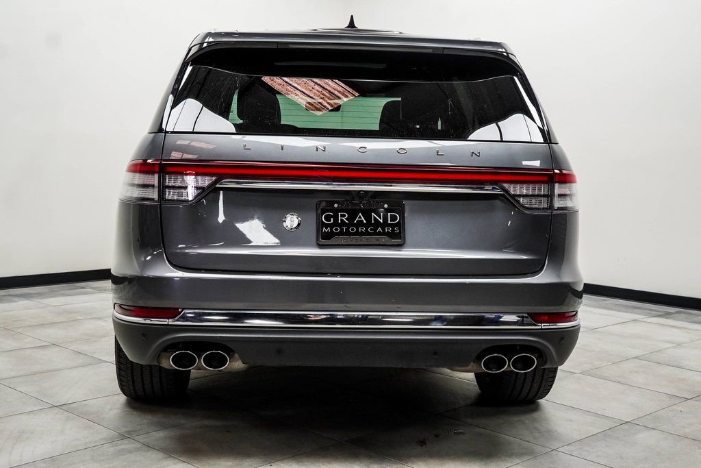 Used 2023 Lincoln Aviator Reserve w/ Equipment Group 201A image 9