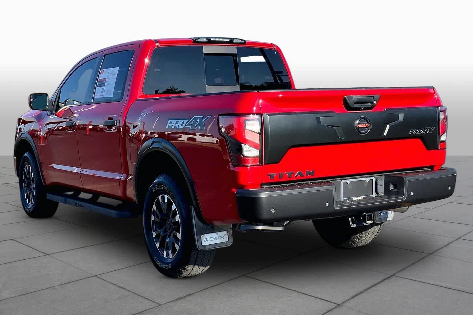 Used 2021 Nissan Titan PRO-4X w/ Pro-4x Convenience Package AWD/4WD image 12