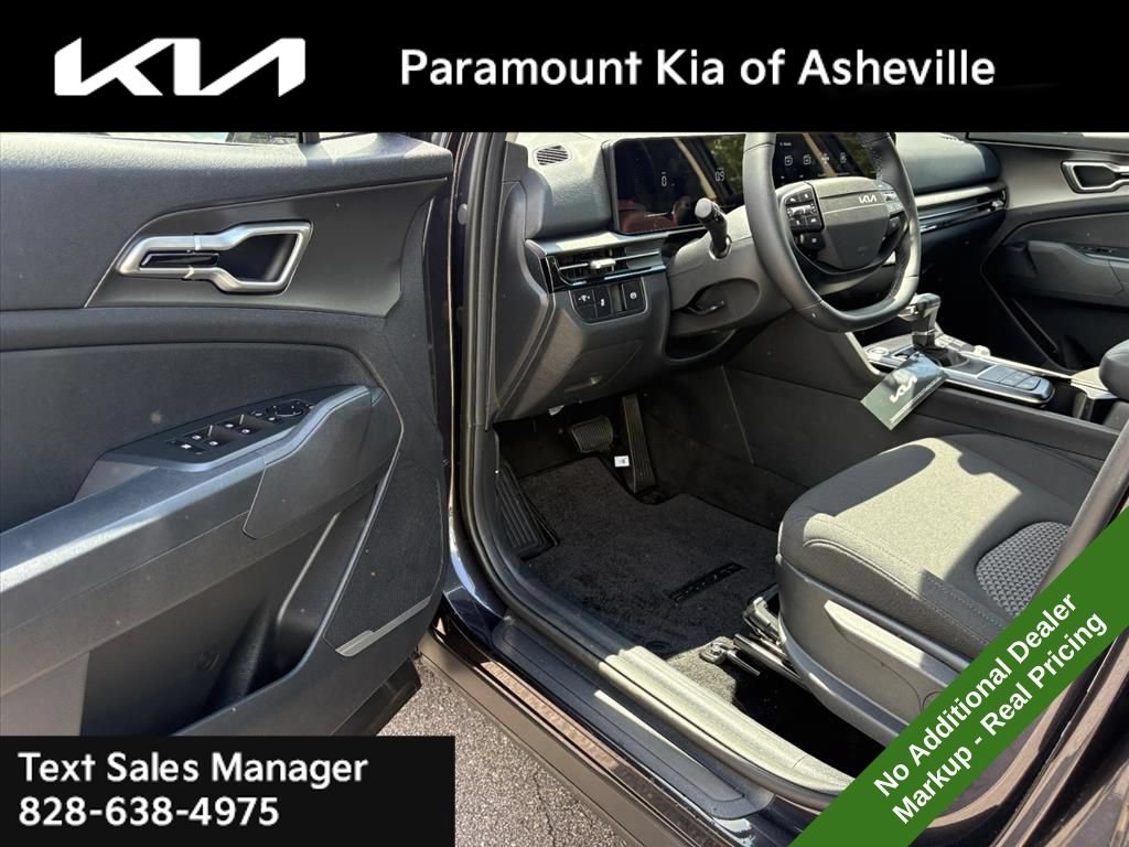 New 2026 Kia Sportage LX AWD/4WD image 16
