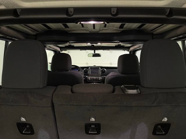 Used 2022 Jeep Wrangler Unlimited Sport AWD/4WD image 9
