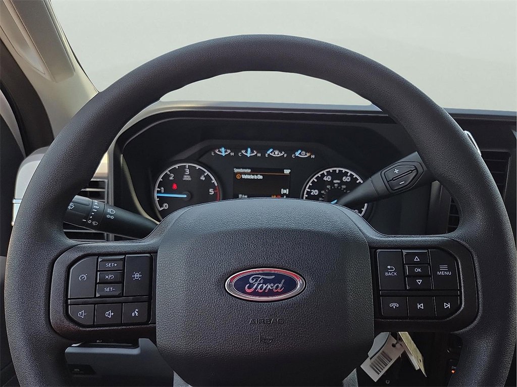 New 2025 Ford F350 XL w/ XL Chrome Package image 19