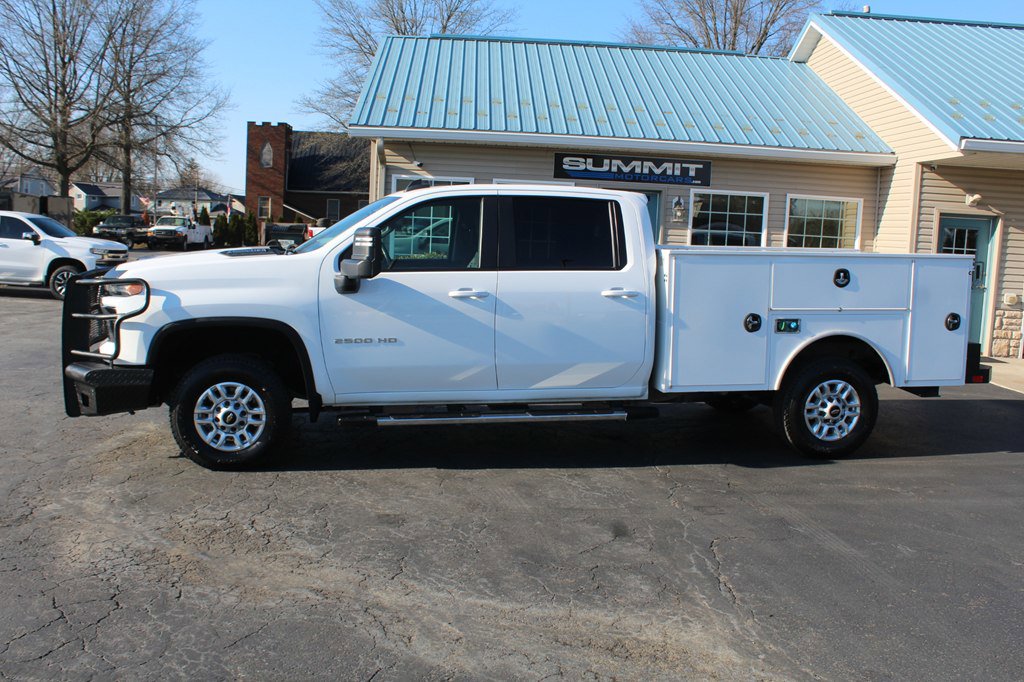 Used 2024 Chevrolet Silverado 2500 LT w/ Convenience Package image 2