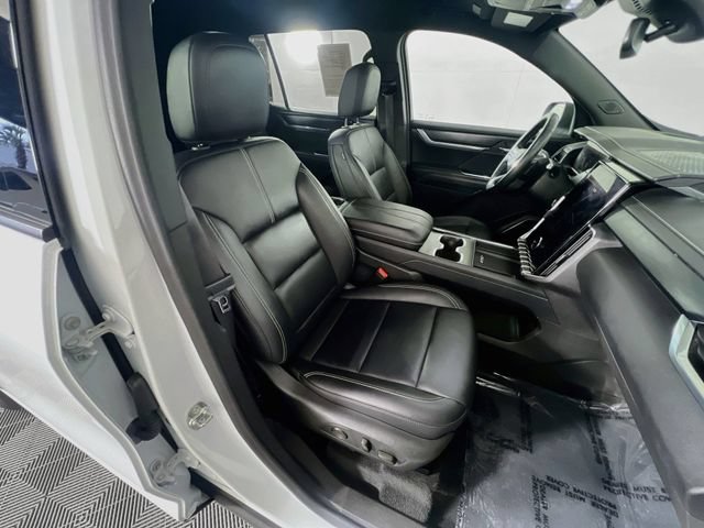 Used 2024 GMC Acadia Elevation FWD image 30