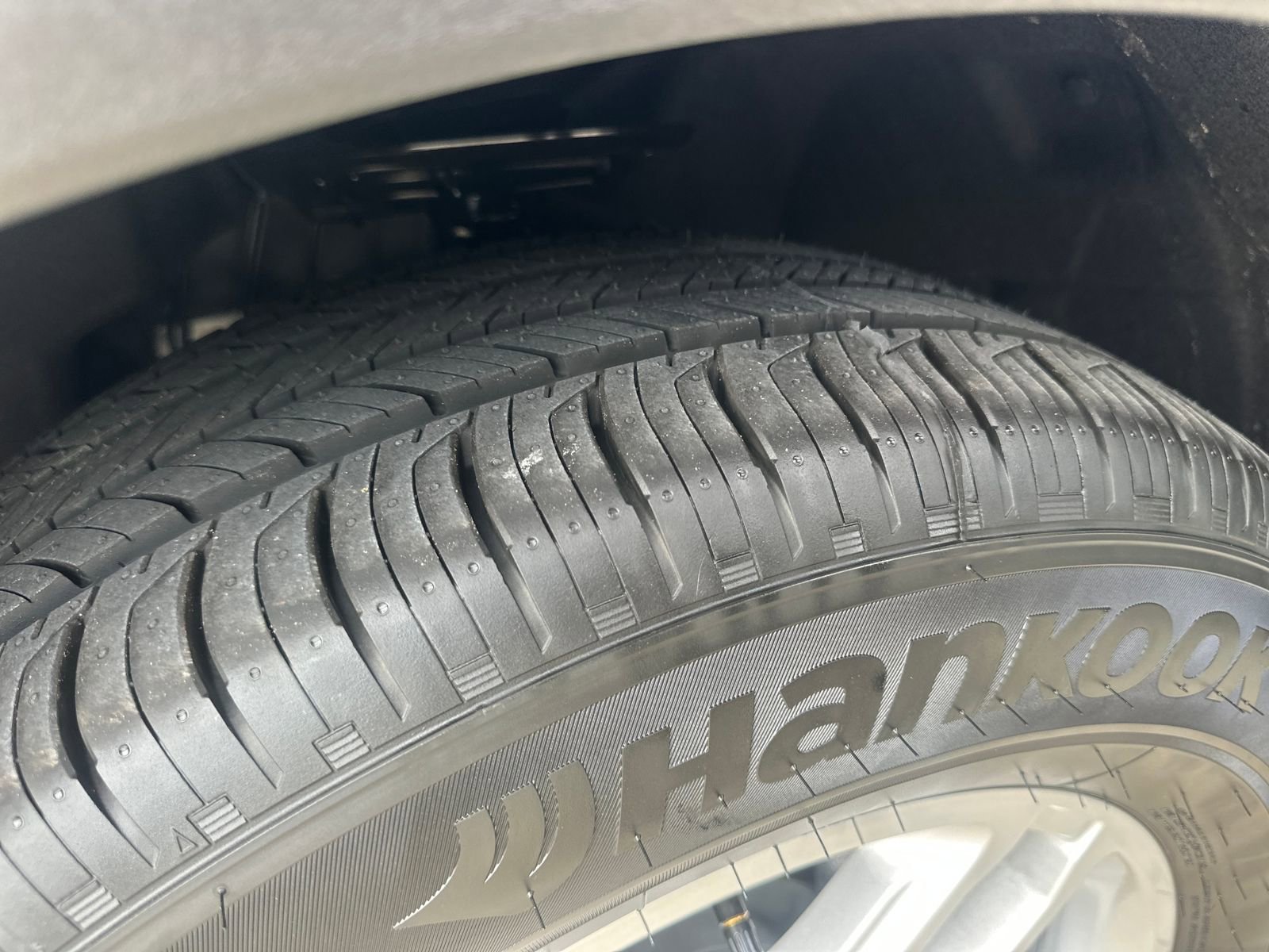 New 2026 Ford Explorer Active w/ Active Comfort Package image 27