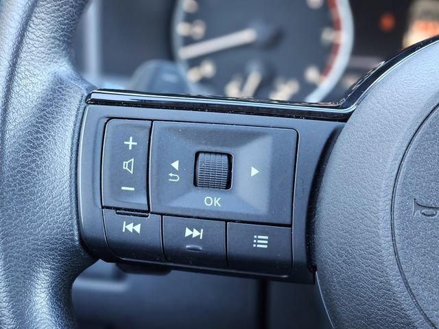 Certified 2023 Nissan Rogue SV image 17