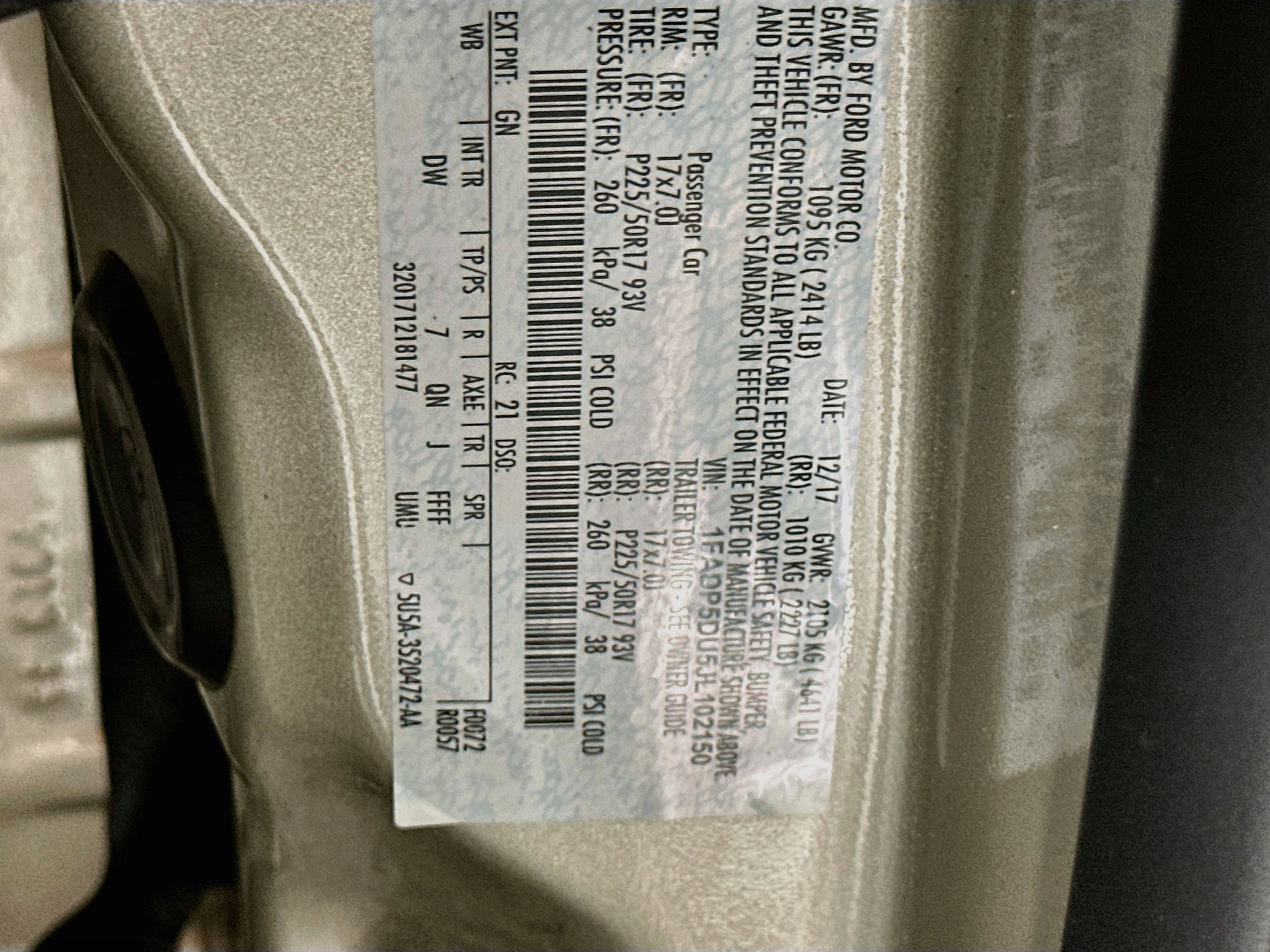 Used 2018 Ford C-MAX Titanium w/ Equipment Group 301A FWD image 12