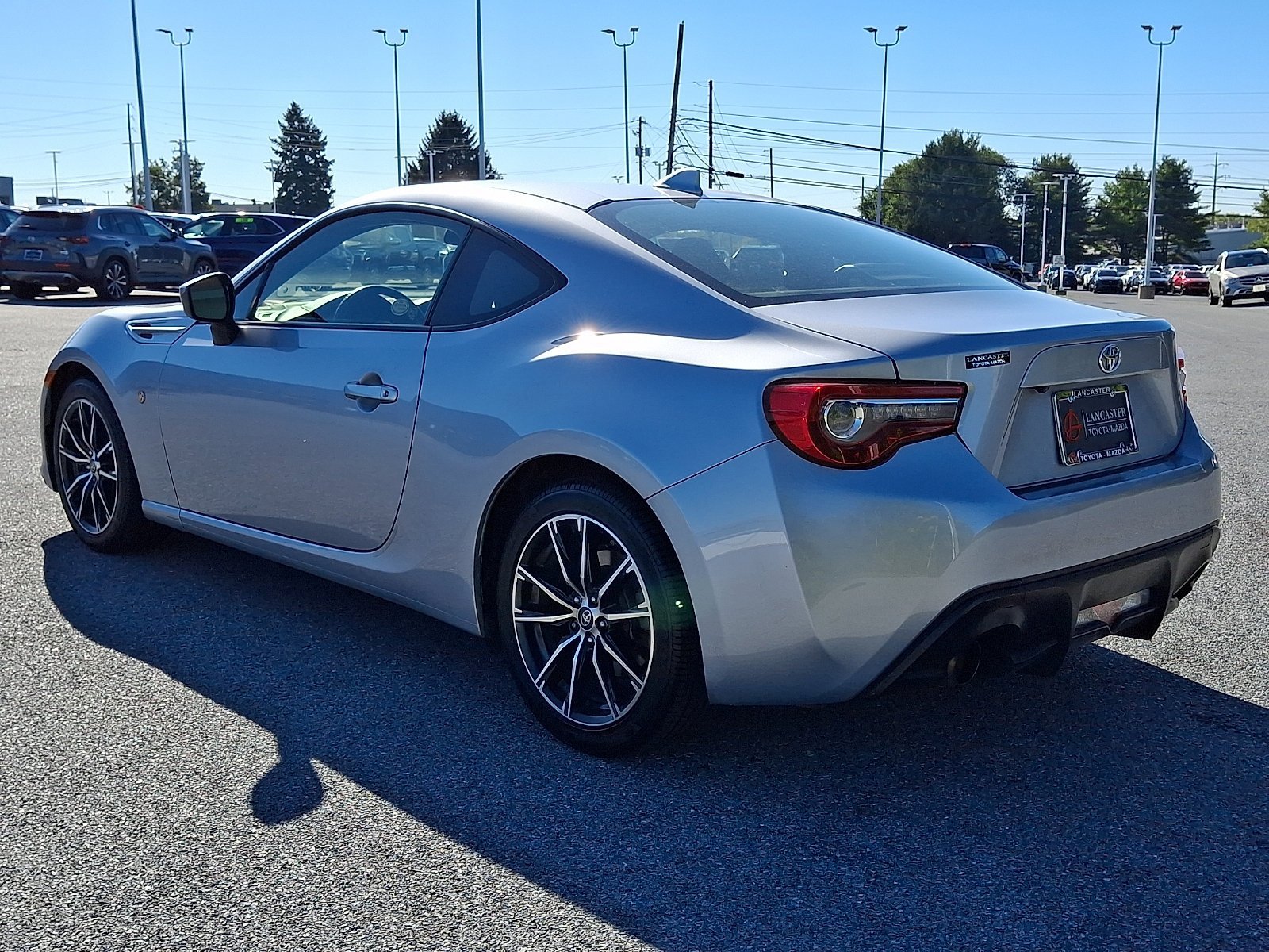 Used 2017 Toyota 86 RWD image 5