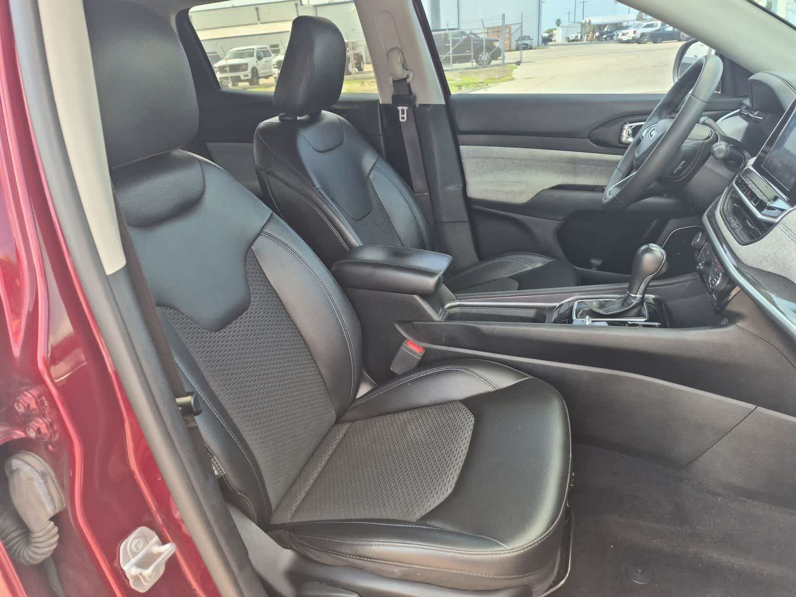 Used 2022 Jeep Compass Latitude AWD/4WD image 26