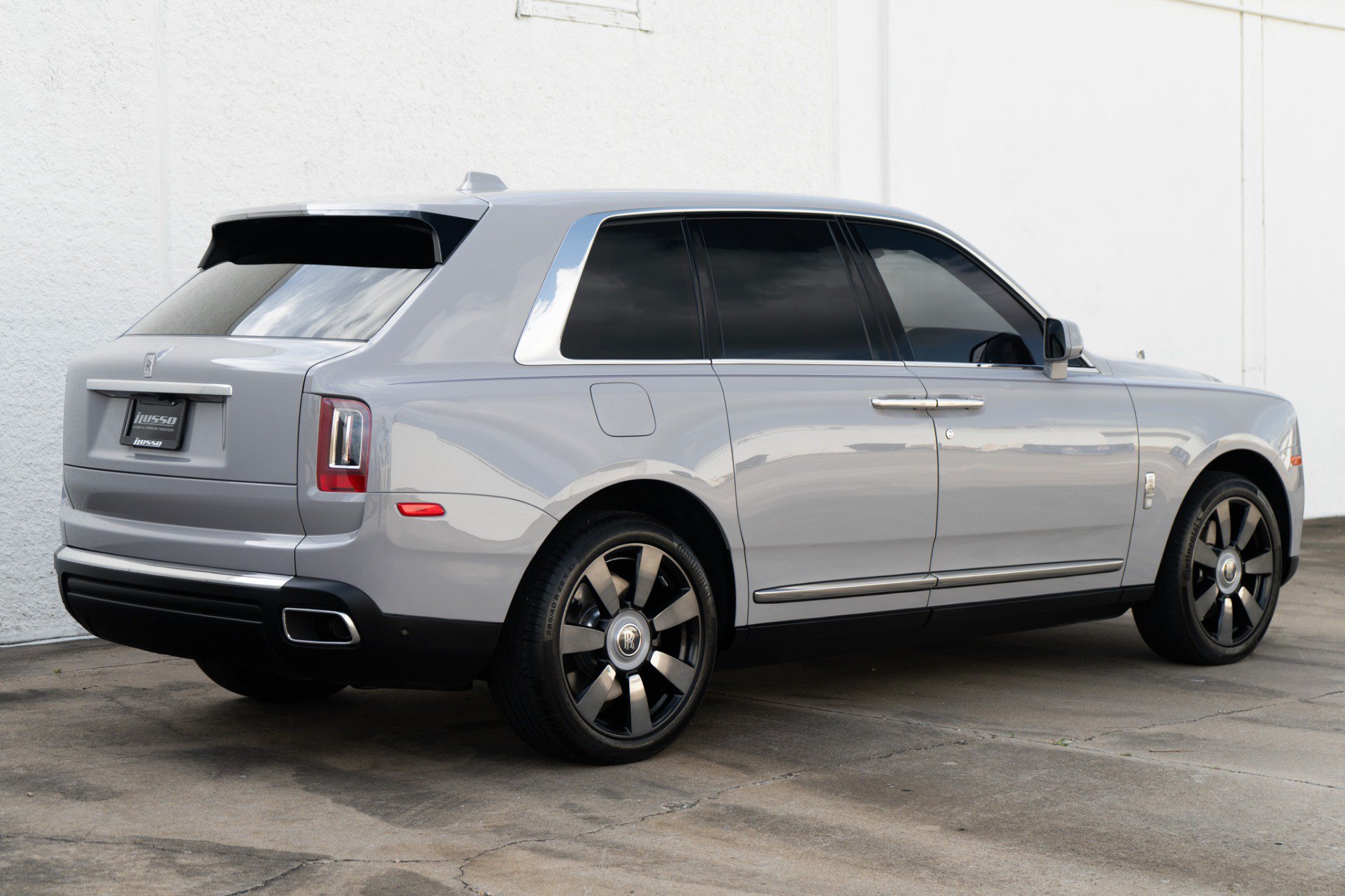 Used 2024 Rolls-Royce Cullinan AWD/4WD image 6