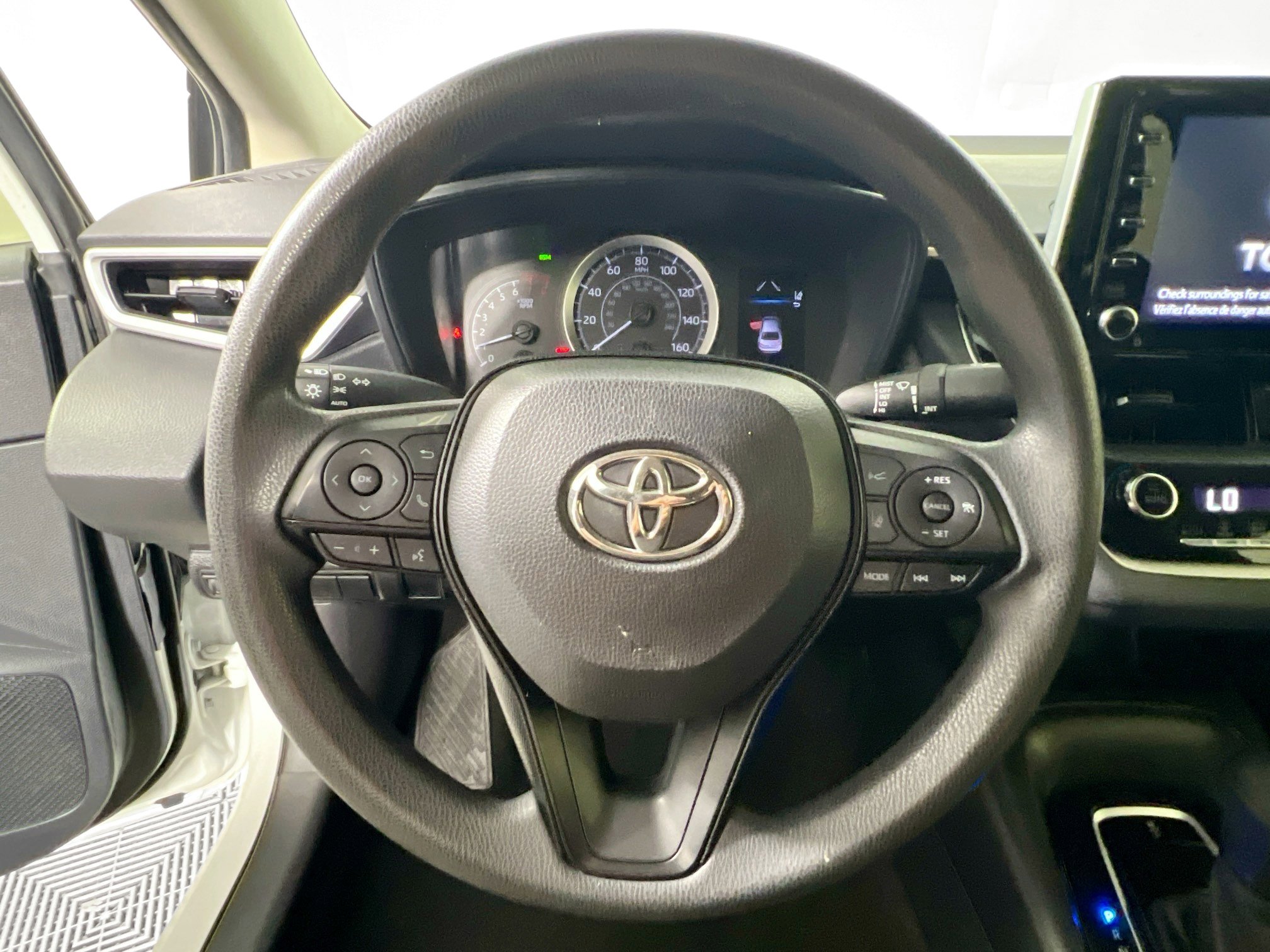 Used 2021 Toyota Corolla LE w/ LE Convenience Package FWD image 16