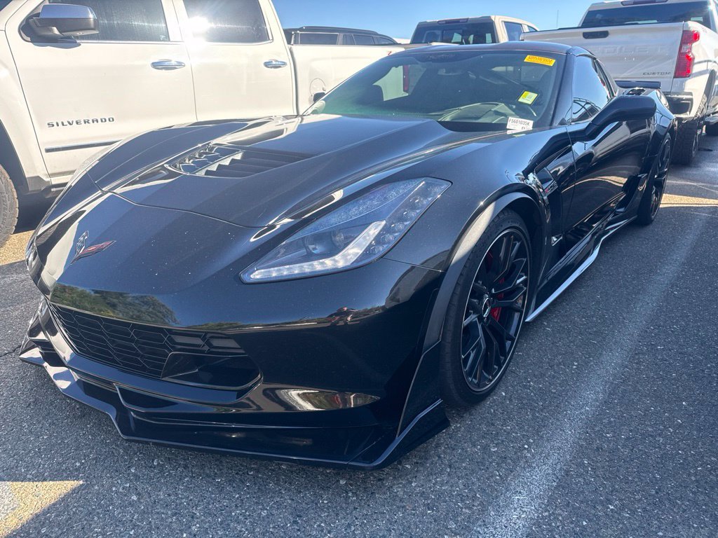 Used 2015 Chevrolet Corvette Z06 w/ 3LZ Preferred Equipment Group RWD image 1