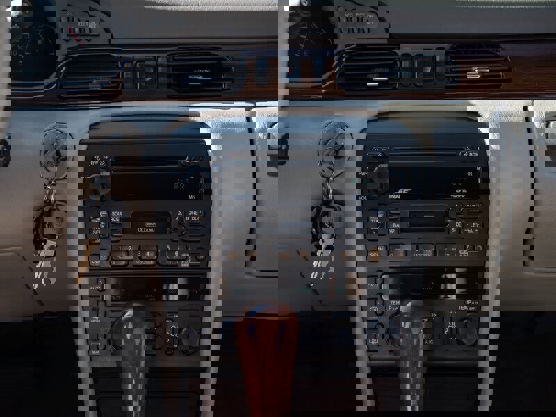 Used 1999 Cadillac Seville SLS w/ Personalization Pkg image 23