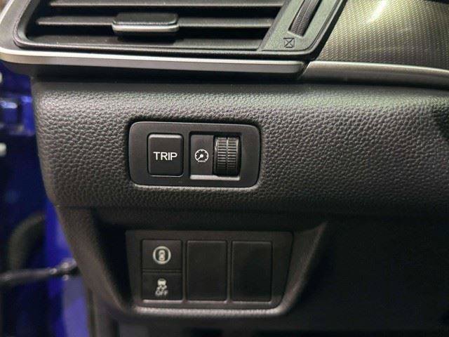 Used 2018 Honda Accord Sport image 16
