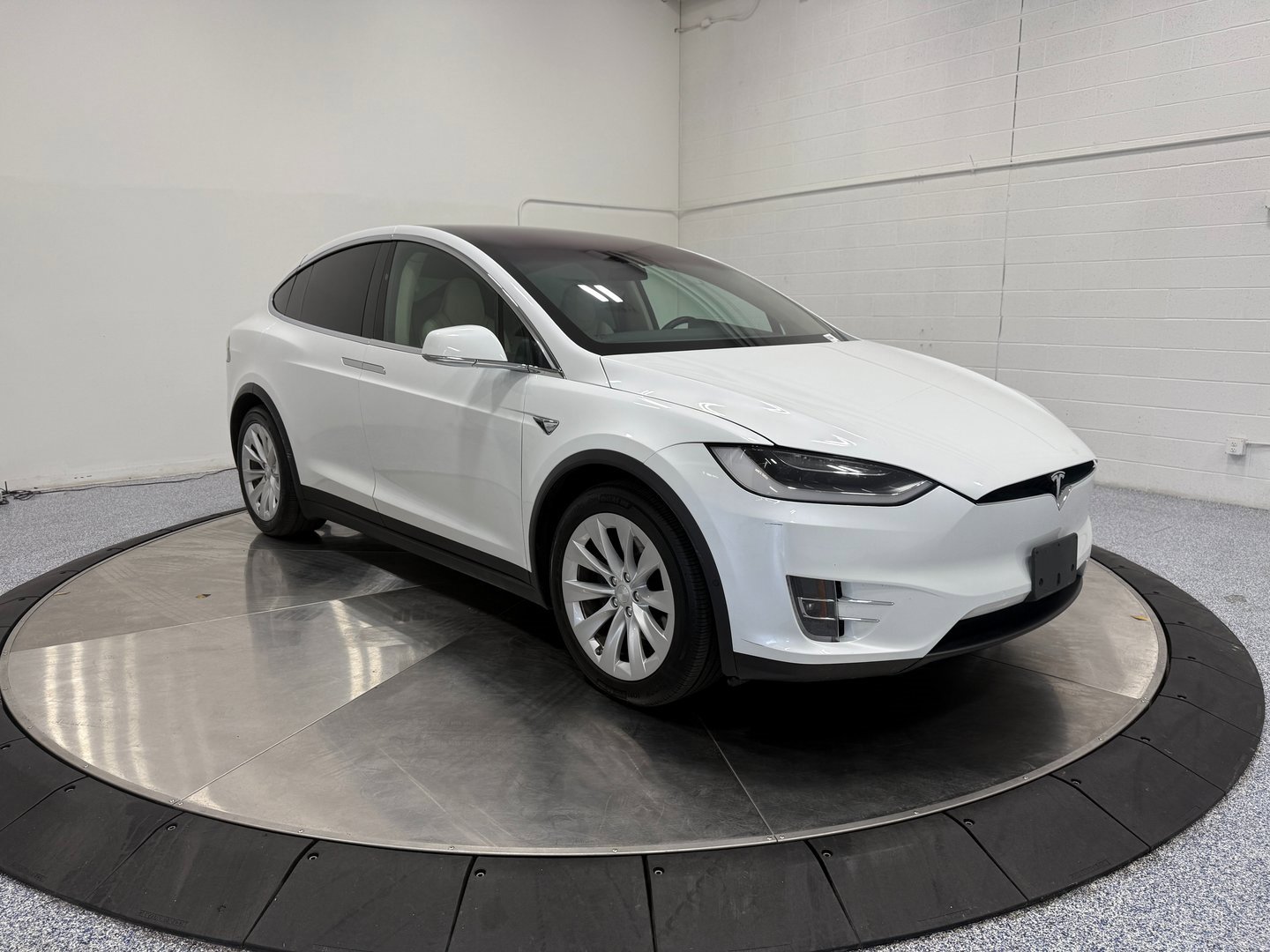 Used 2018 Tesla Model X 75D