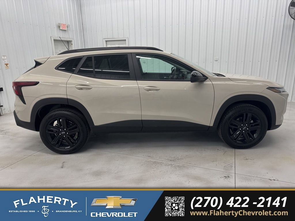 New 2026 Chevrolet Trax ACTIV w/ Driver Confidence Package image 2